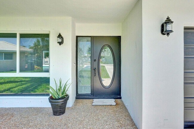 Building Photo - 936 Brookdale Dr