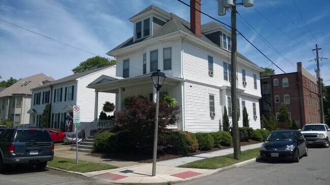 Foto del edificio - 1101 Manteo St