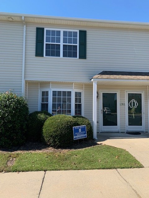 Building Photo - 2335 Vineyard Dr