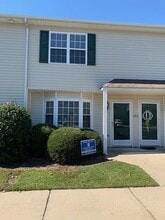 Building Photo - 2335 Vineyard Dr