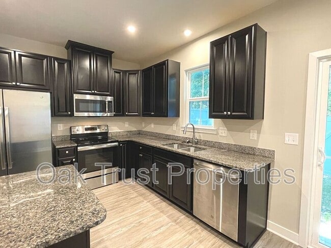 Building Photo - 407 Grand Palm Lane