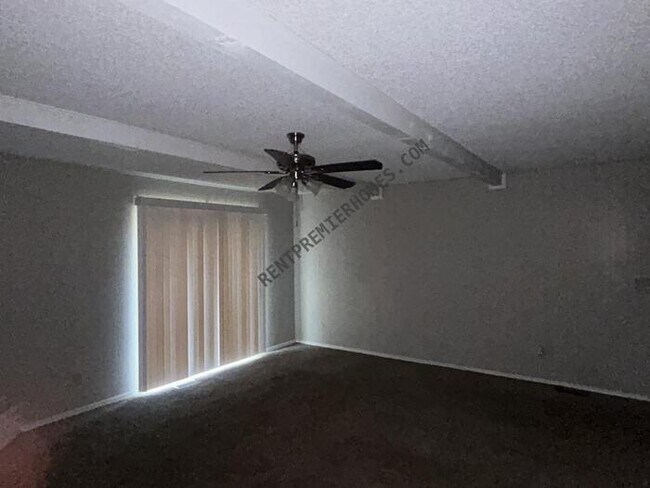 Building Photo - 2908 E Fort Worth St