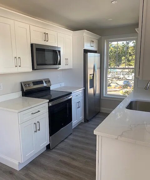 Building Photo - 163 Summer St