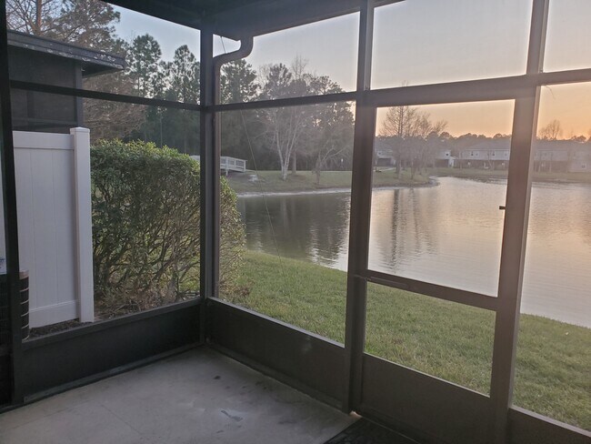 Foto del edificio - 5905 Rocky Mt Dr