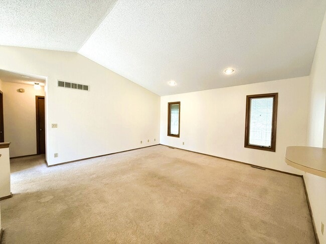 Building Photo - 13932 Lockmoor Cir