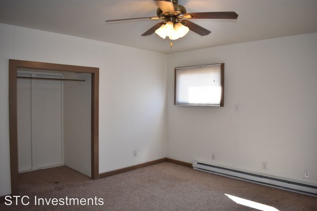 Building Photo - 1 br, 1 bath House - 427 W. Adams #4