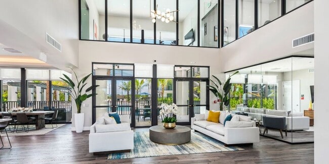 Interior Photo - Pines Garden at City Center