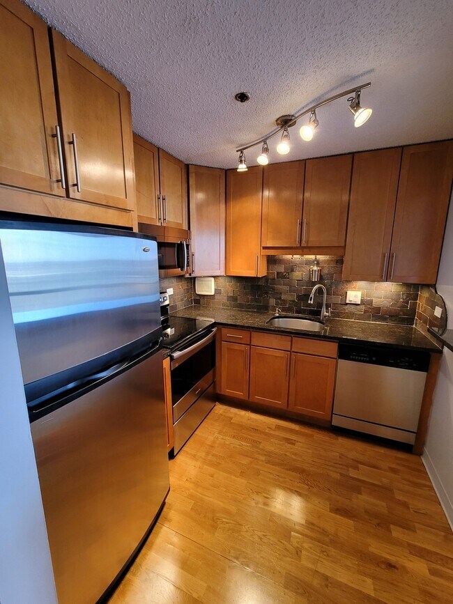 Foto del edificio - 111 W Maple St