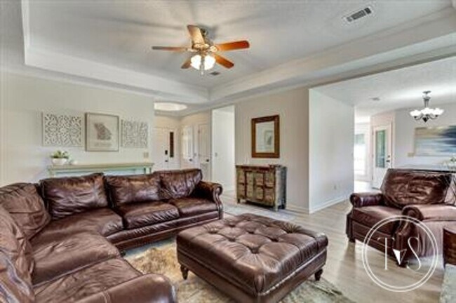 Foto del edificio - 801 Winchester Rd