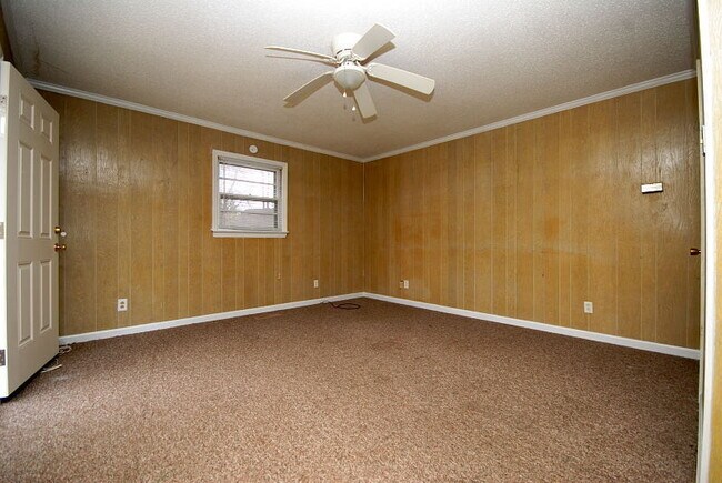 Building Photo - 2803 Warrick Cir