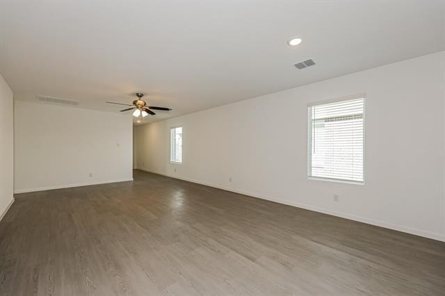 Foto del edificio - 1714 Crossbill St