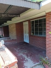 Building Photo - 2321 Woodlawn St