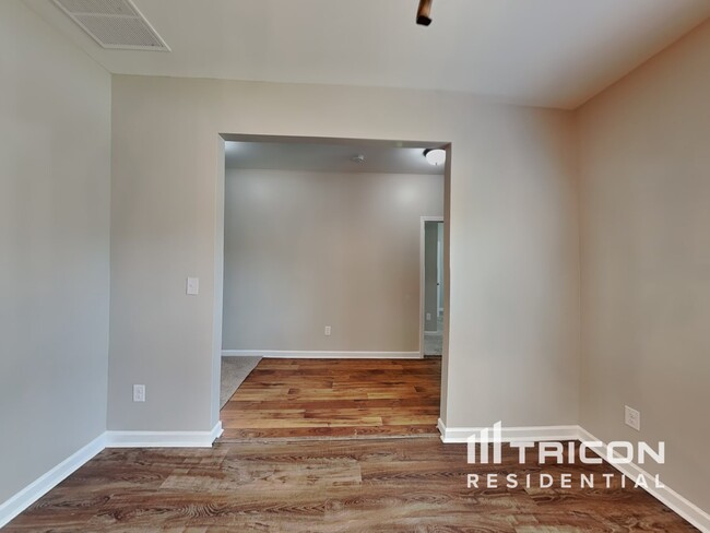Building Photo - 6087 Semaphore Rdg