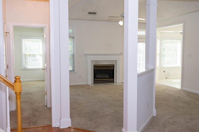 Building Photo - 9801 Whiteclay Ct