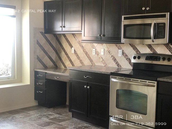 Building Photo - Meridian Ranch Home with Pikes Peak View