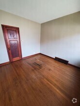Building Photo - 1043 S 31st St