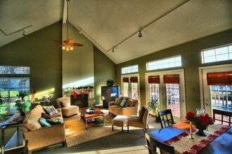 Woodlake Village Apartments Independence Woodlake Village Apartments Independence