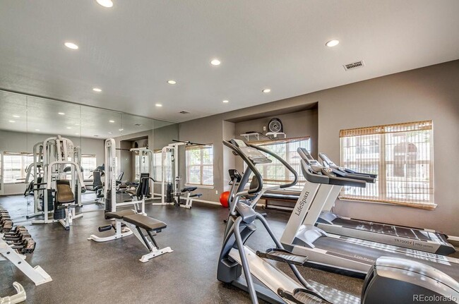 Foto del edificio - 15700 E Jamison Dr