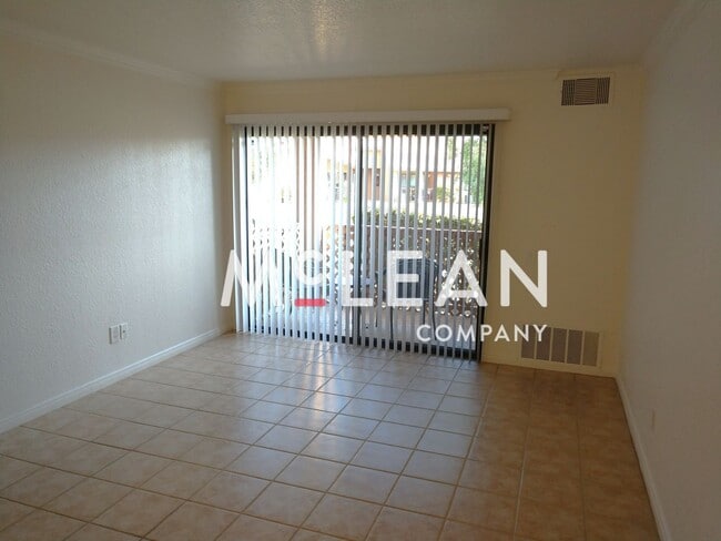 Building Photo - Prime Location 2BR Condo with Patio in Gated Saddleback Community