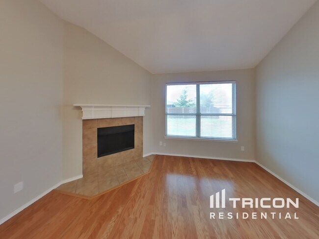 Foto del edificio - 2409 Poplar Spring Rd