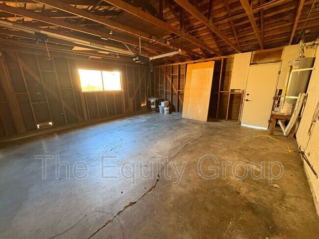 Building Photo - 2918 S Willis Ct