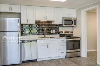 Building Photo - 152 Safe Harbor Dr