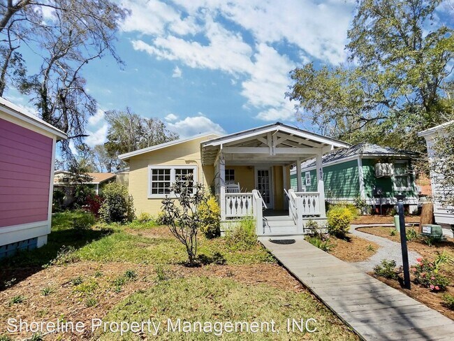 Building Photo - 2 br, 1 bath House - 403 Cottage Square