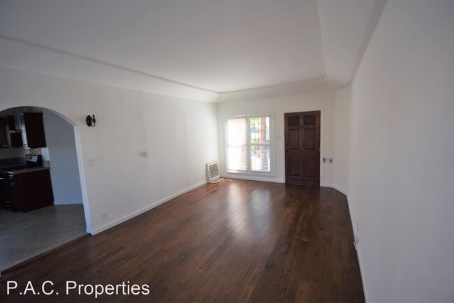 Building Photo - 1 br, 1 bath Apartment - 1415 S Sierra Bon...