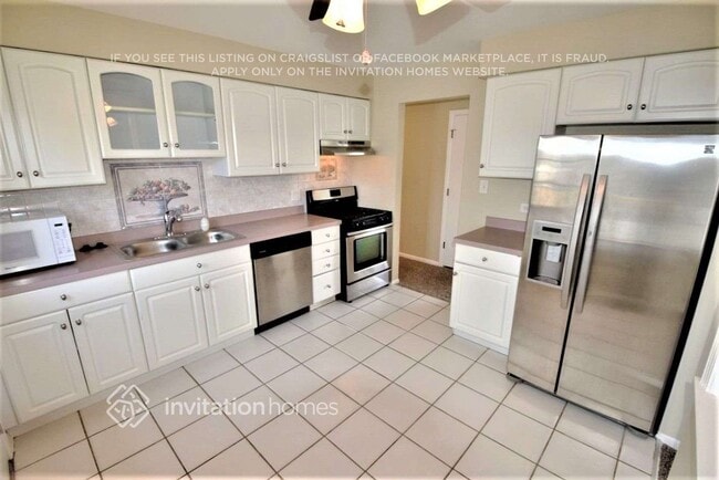 Building Photo - 16243 Olcott Ave