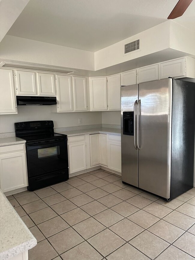 Building Photo - 3 BR 2 BA Frye & Chandler Blvd