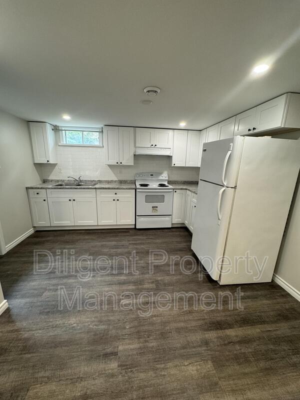 Photo du bâtiment - 2193 Springwood Rd