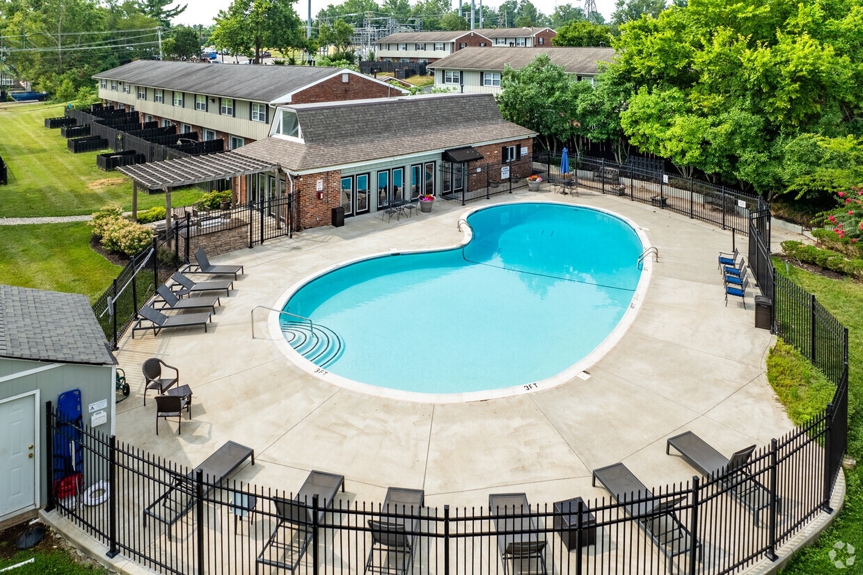 Foto principal - The Townhomes and Flats at Fontaine