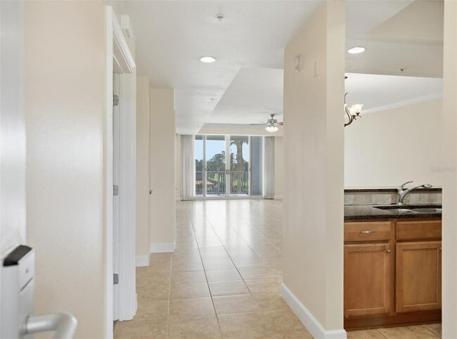 Building Photo - 102 Yacht Harbor Dr