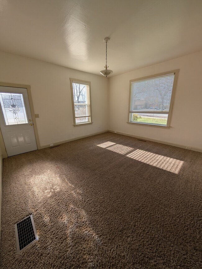 Foto del edificio - 207 E 100 N