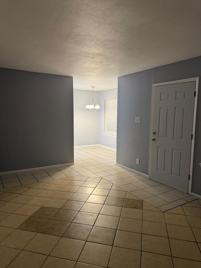 Espacio vital - 1412 E Hillside Rd