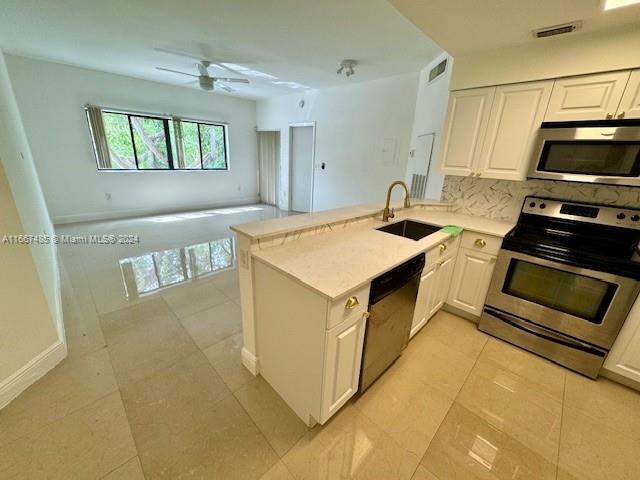 Foto del edificio - 2445 SW 18th Terrace