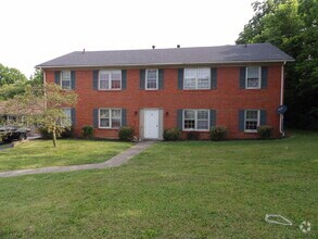 Building Photo - 102 Woodhill Ln