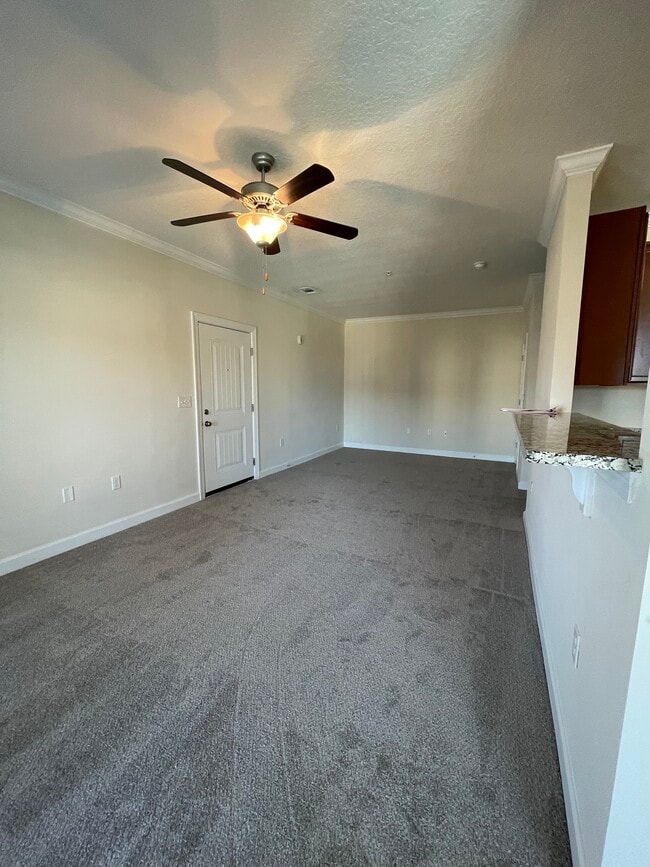 Living Room - Groves at Berry Creek