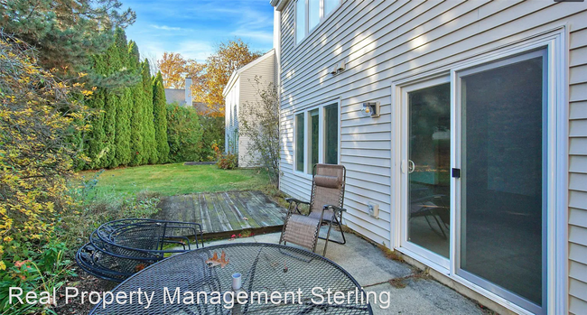 Building Photo - 3 br, 3 bath House - 46 Thayer Bay Circle