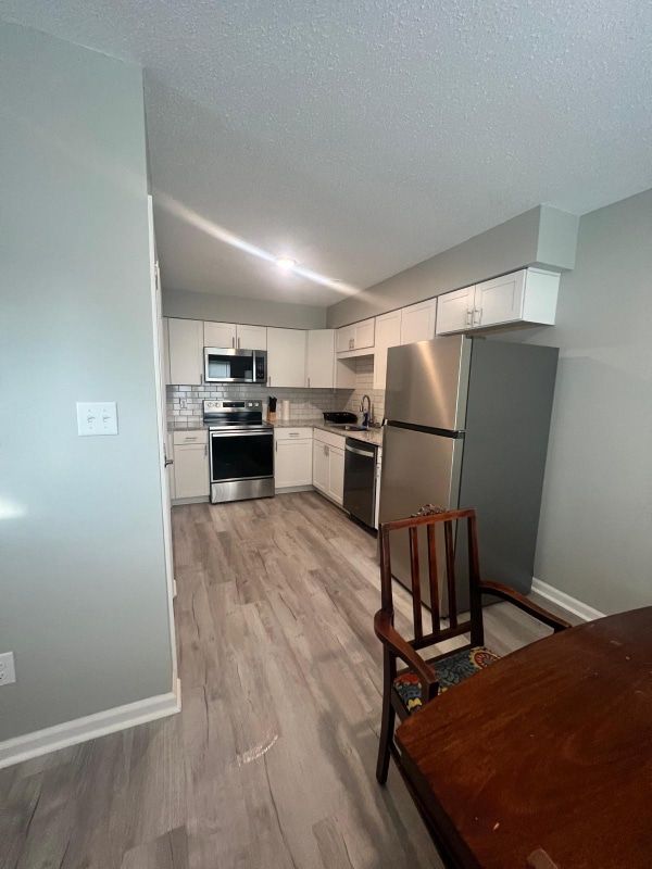 Building Photo - 1658 Stuart Square Cir