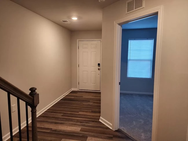Building Photo - 325 Devon Cliffs Dr