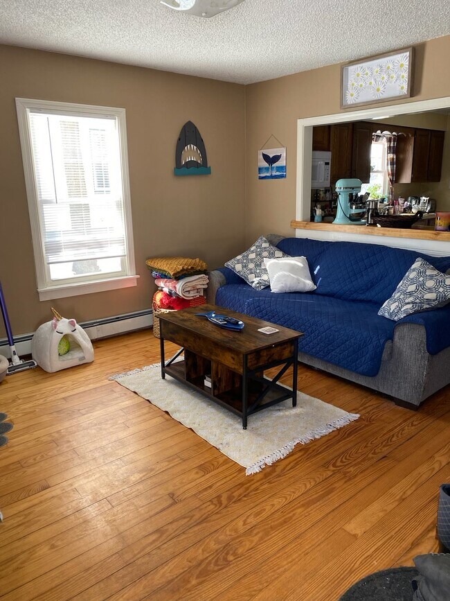 Foto del edificio - 11 Poulin St