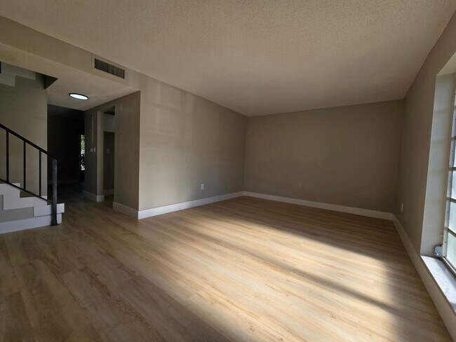 Foto del edificio - 17120 SW 94th Ave