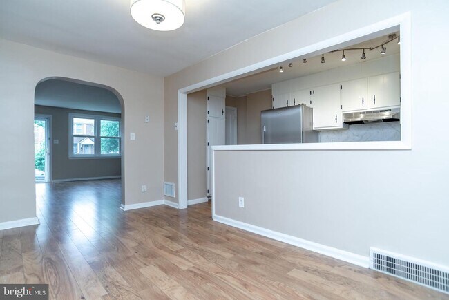 Building Photo - 797 3rd Ave