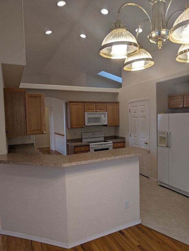 Building Photo - Ranch style home off the beaten path and s...