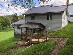 Building Photo - 2-602 Locust Ave