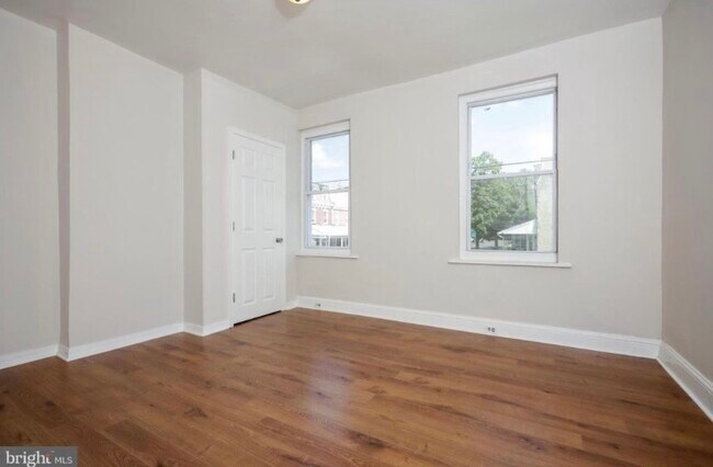 Front Bedroom - 3942 Wallace St