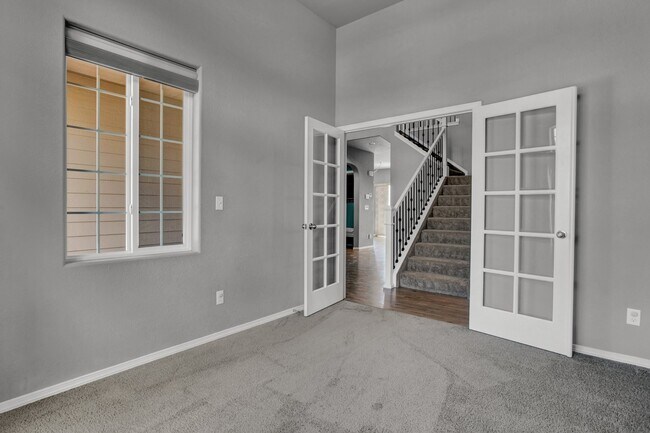 oficina - 7272 Jagged Rock Cir