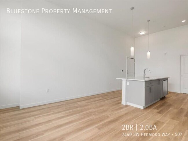 Foto del edificio - One Month Free - Move-in Ready