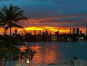 Building Photo - 1 Century Ln